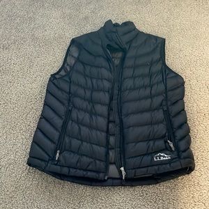 Black puffer vest